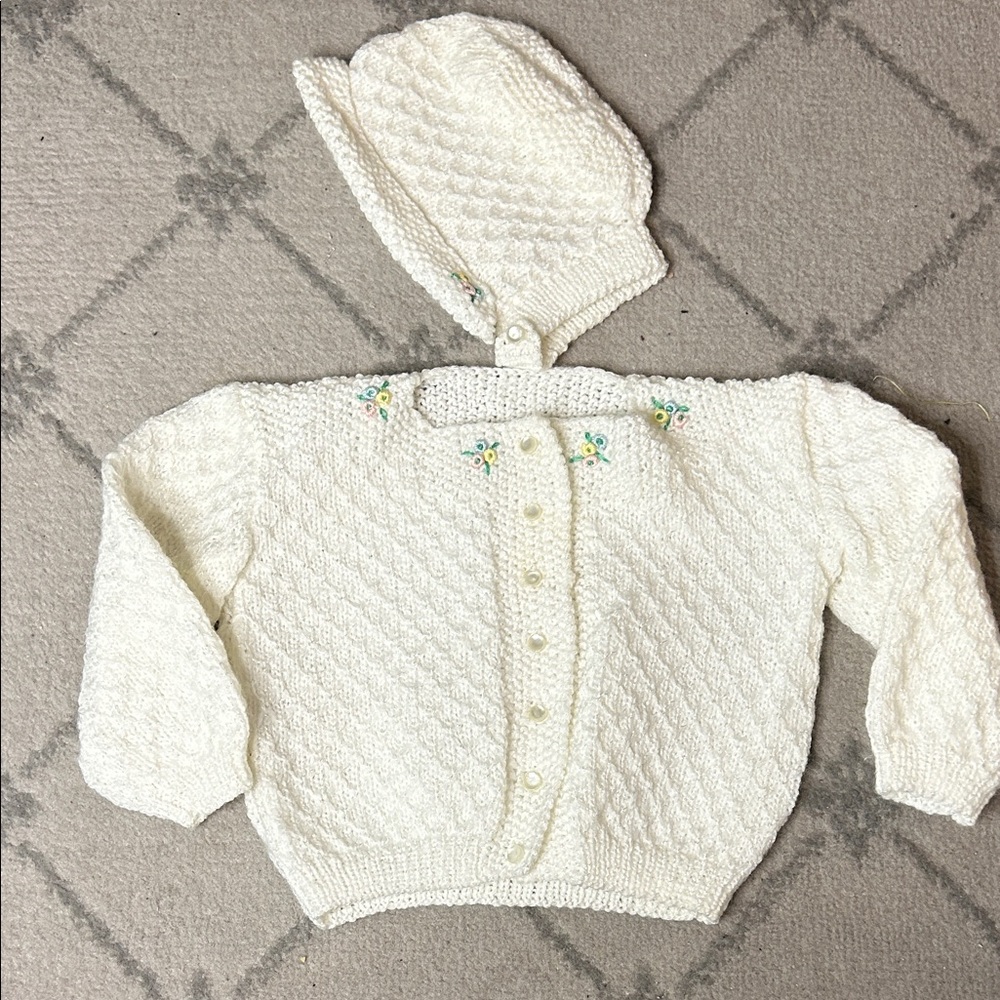 Cozy White Knit Sweater with Bonnet